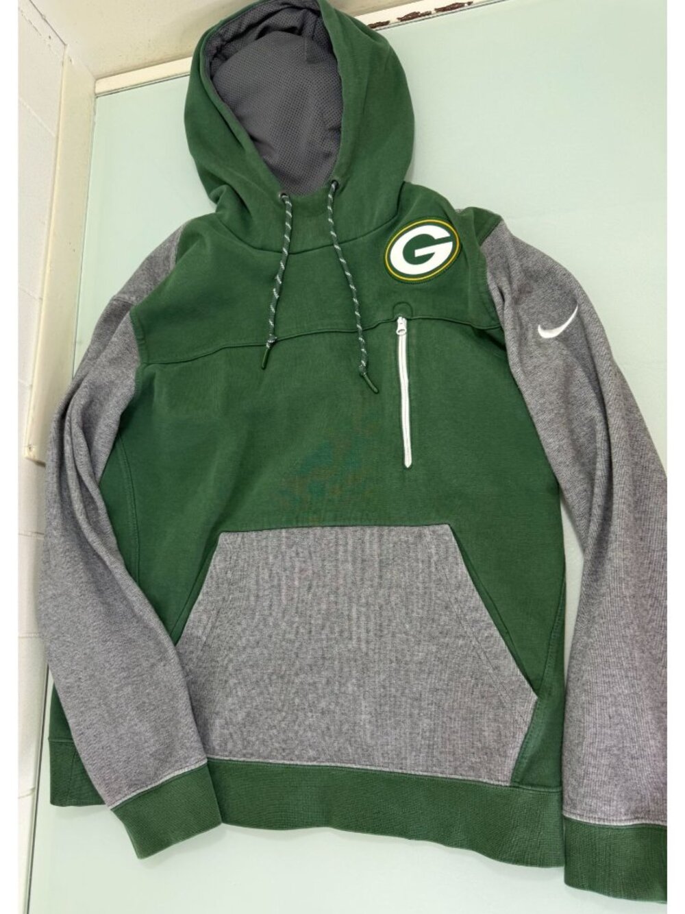 Nike NFL Green Bay Packers Men's Medium M Pullover Hoodie Sweatshirt Football